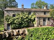 5 bedroom cottage for sale