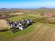 5 bedroom cottage for sale