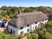 5 Bedroom Cottage House