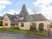 5 bedroom country house for sale