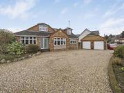 5 bedroom detached bungalow for sale in Oakwood Road,...