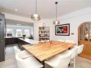 5 Bedroom Detached House