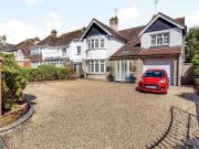 5 Bedroom Detached House