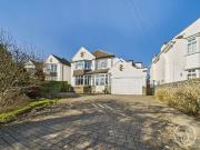 5 Bedroom Detached House