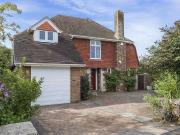 5 Bedroom Detached House