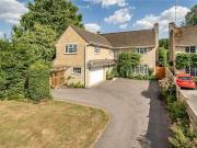 5 Bedroom Detached House