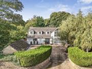 5 Bedroom Detached House