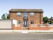 5 Bedroom Detached House