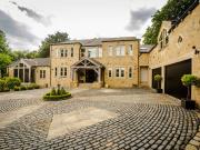 5 Bedroom Detached House