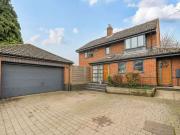 5 Bedroom Detached House