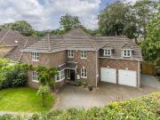 5 Bedroom Detached House