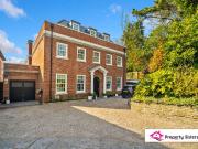 5 Bedroom Detached House
