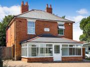 5 Bedroom Detached House
