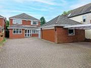 5 Bedroom Detached House
