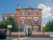 5 Bedroom Detached House