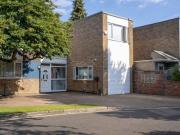 5 Bedroom Detached House