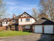 5 Bedroom Detached House