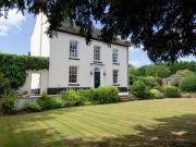 5 Bedroom Detached House