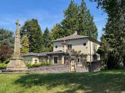 5 Bedroom Detached House