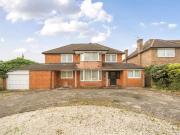 5 Bedroom Detached House