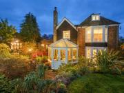 6 Bedroom Detached House