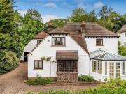 5 Bedroom Detached House