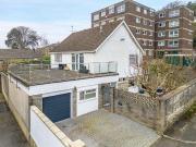 5 Bedroom Detached House