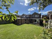 5 Bedroom Detached House