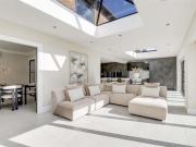 5 Bedroom Detached House