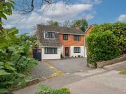5 Bedroom Detached House