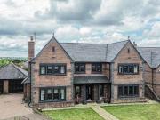 5 Bedroom Detached House