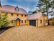 5 Bedroom Detached House