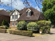 5 Bedroom Detached House