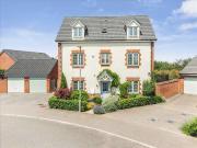 5 Bedroom Detached House