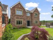 5 Bedroom Detached House