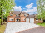 5 Bedroom Detached House 5 Bedroom Detached House