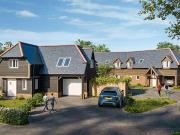 5 Bedroom Detached House 5 Bedroom Detached House