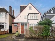 5 Bedroom Detached House