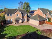 5 Bedroom Detached House