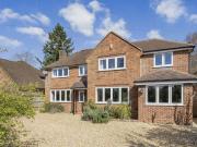 5 Bedroom Detached House