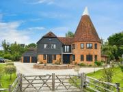5 Bedroom Detached House