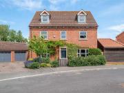 5 Bedroom Detached House