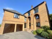 5 Bedroom Detached House