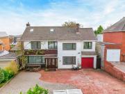 5 Bedroom Detached House
