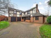 5 Bedroom Detached House