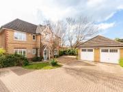5 Bedroom Detached House