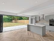 5 Bedroom Detached House