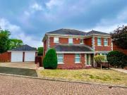 5 Bedroom Detached House