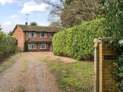 5 Bedroom Detached House