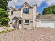 5 Bedroom Detached House